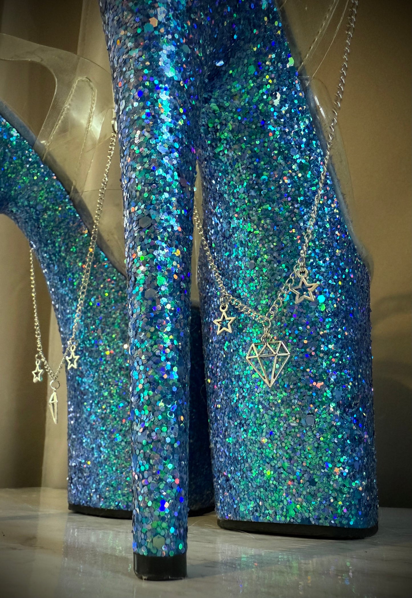 ‘Diamond’ Shoe Chains
