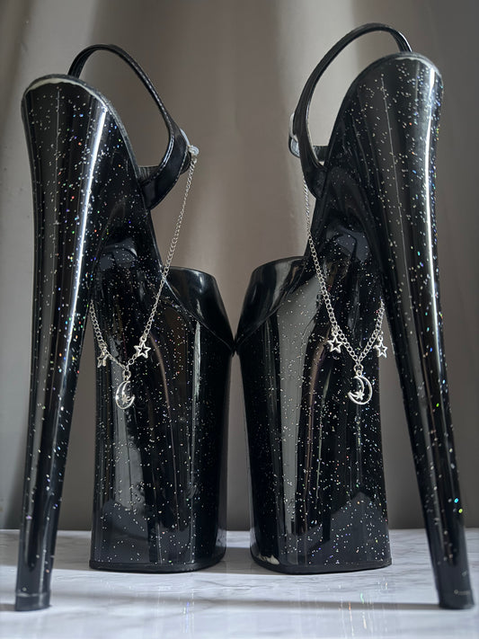 ‘Star Struck’ Shoe Chains (Crescent Moon Single Chain)