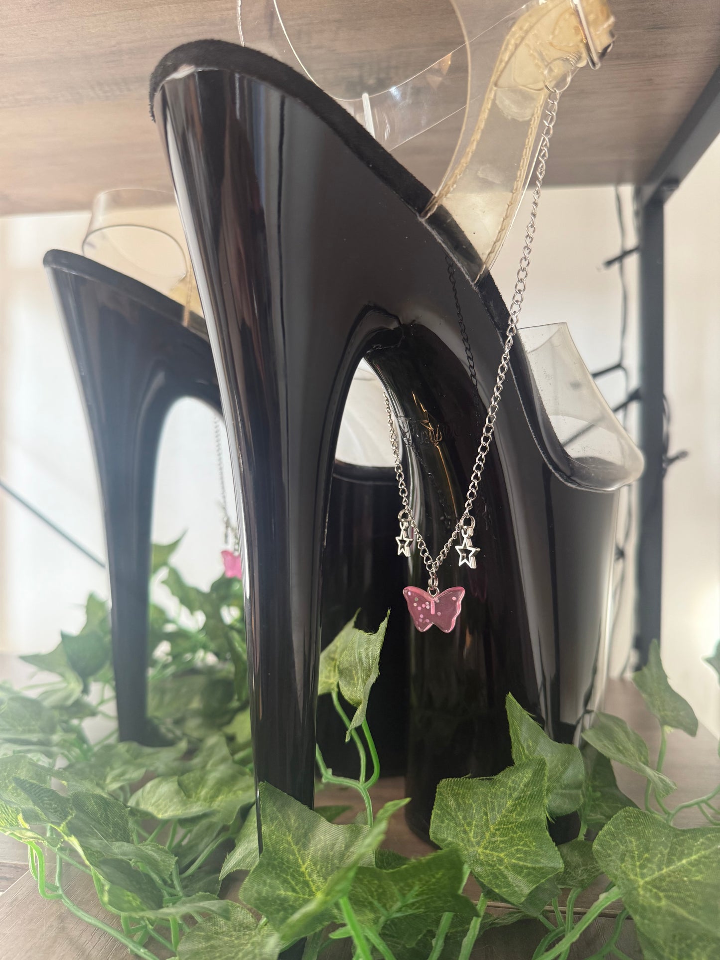 ‘Butterfly’ Shoe Chains (Pink) - Limited Edition