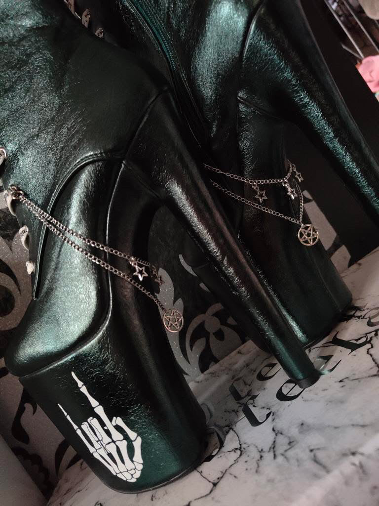 ‘Satan’s Slvt’ Boot Chains (Pentagrams)